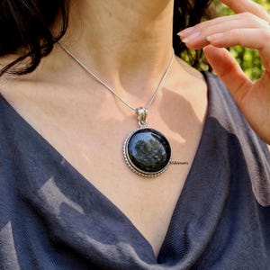 Sterlingzilveren Nummite-hanger: boho-statementketting