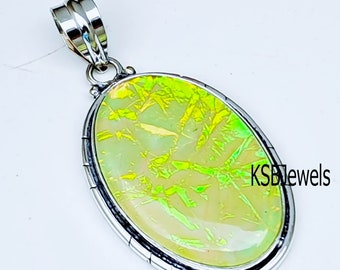 オーストラリア産トリプレットオパールペンダント：925シルバーの