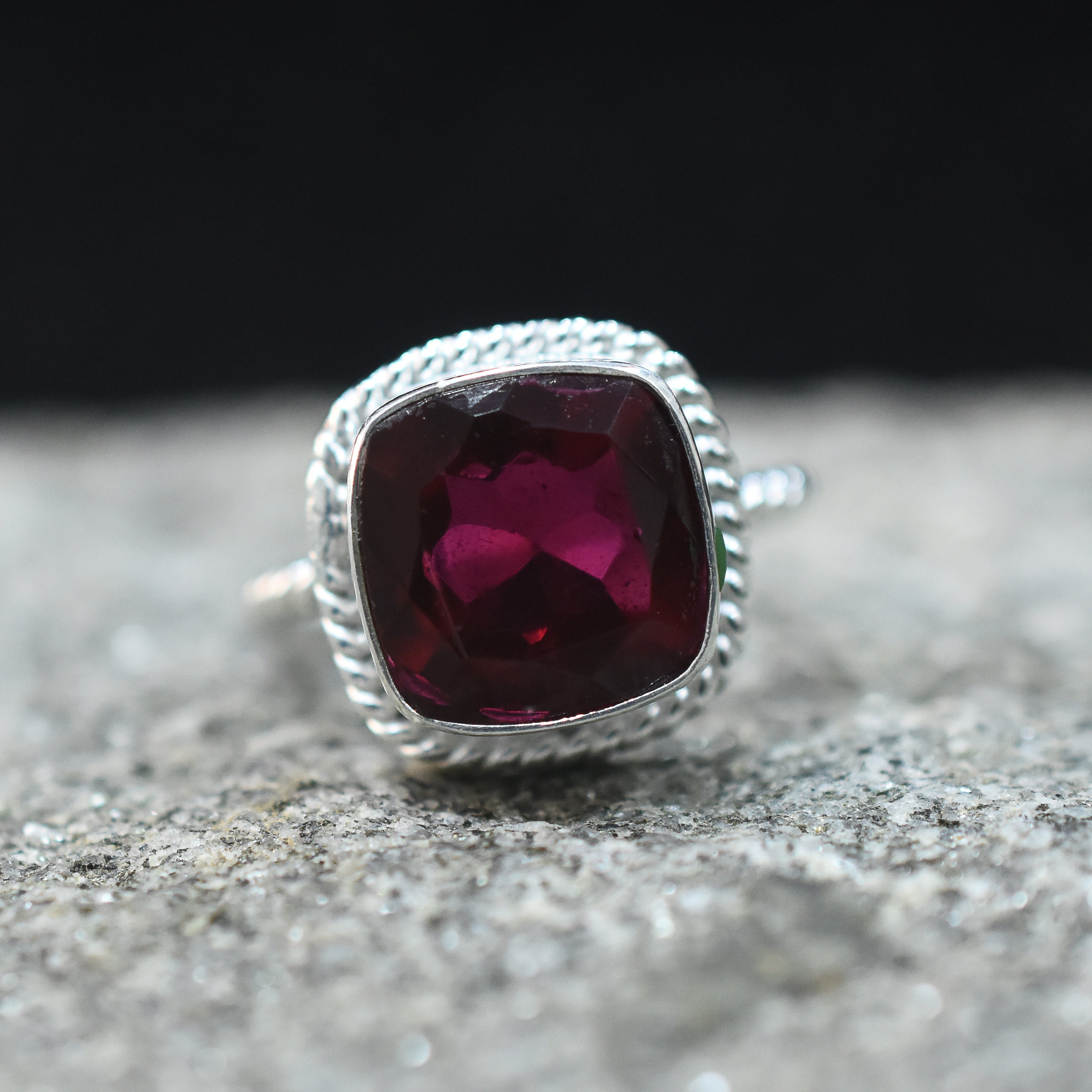 Bague pierre rose fushia hotsell