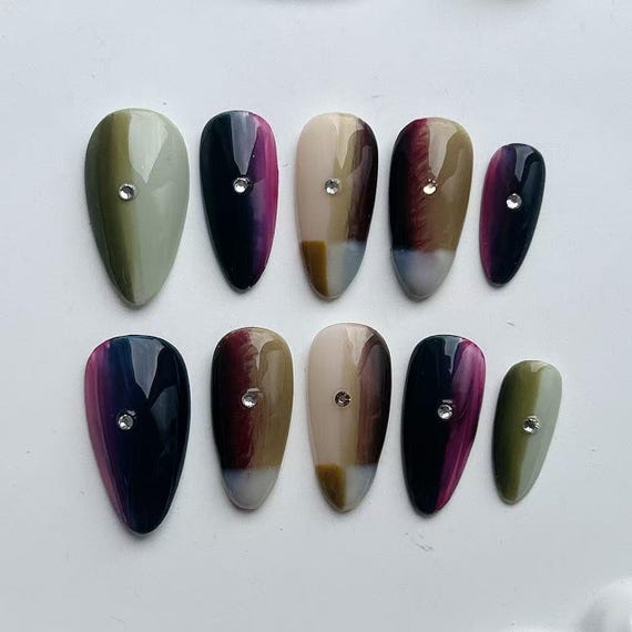 Handmade Press On Nails: Balletcore Flakes, Custom Gel Nail Art/Brown Nails/Star Nails/3D Gold Chrome nail/Fall Nails/gift for her