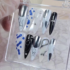 Custom Press On Nails: Japanese Accent, Party Nails