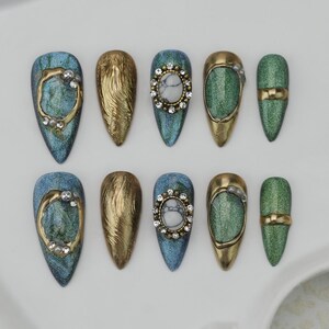 Custom Press On Nails: Party Flakes, Wedding Nails GiftCustom Party Nails、3D Floral  Press On Nails/Glitter Nails/Sparkle Nails