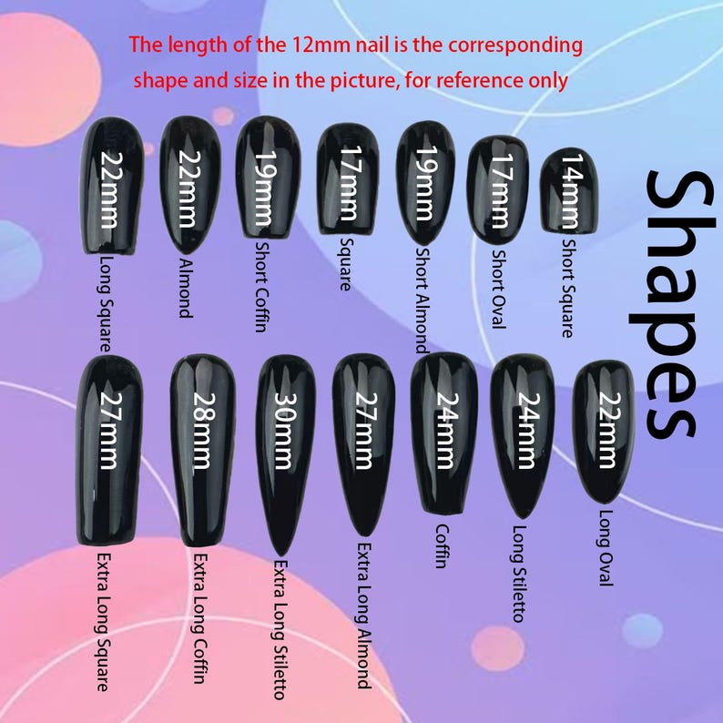 Puede incluir: Una colecci&oacute;n de u&ntilde;as artificiales negras en varias formas y tama&ntilde;os, incluyendo almendra, cuadrada y stiletto. La imagen muestra longitudes de u&ntilde;as de 14 mm a 30 mm, con texto que indica las formas y tama&ntilde;os de las u&ntilde;as.