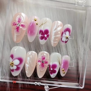 Presse personnalisée sur les ongles/presse festive sur les ongles/flocons pour les ongles/cadeau pour ongles de mariage/ongles japonais/ongles longs/ongles en amande/ongles de style an 2000 image 1