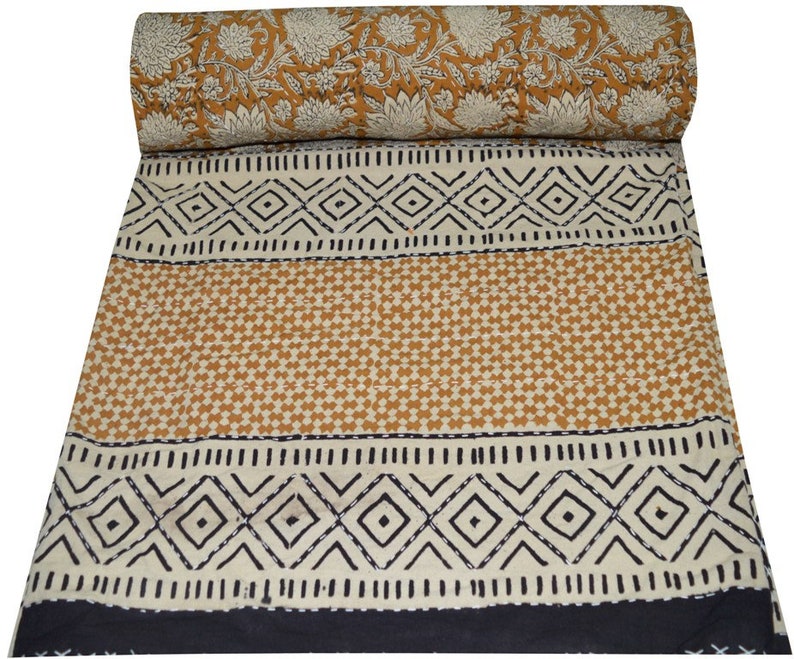 Indian Kantha Quilt hand block Print Kantha Bedcover Indian Blanket Gudari Queen Size Kantha Blanket Indian Bedspread image 1