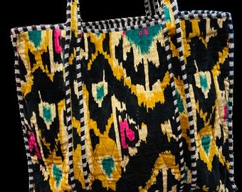 Bolso de mano de terciopelo con estampado Ikat / Bolso de mano acolchado negro / Bolsos de hombro / Bolsas de compras / Bolso de mano multiusos