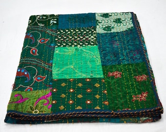 Indische handgefertigte Baumwolle, schöne Patchwork-Kantha-Steppdecke, Queen-Size-Größe, grüne Boho-Kantha-Tagesdecke, Überwurf, Bettwäsche, Tagesdecke