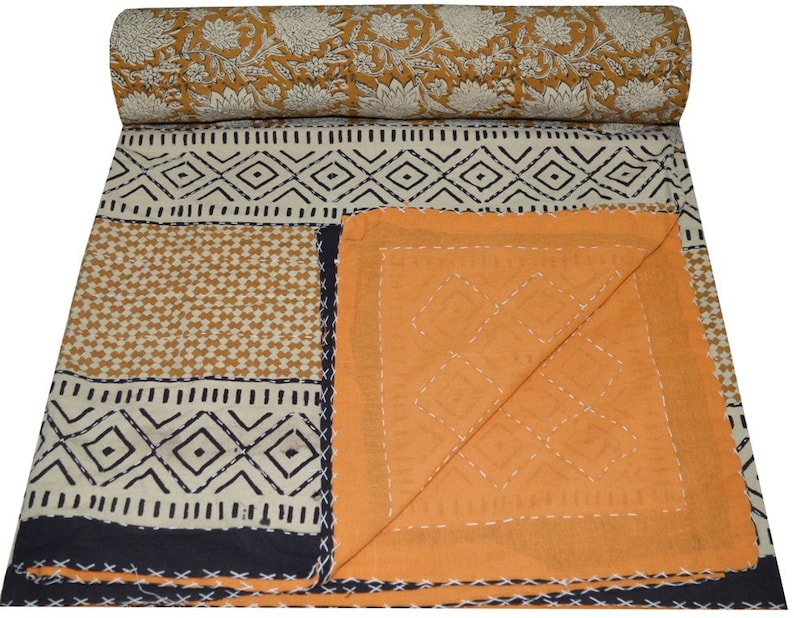 Indian Kantha Quilt hand block Print Kantha Bedcover Indian Blanket Gudari Queen Size Kantha Blanket Indian Bedspread image 2