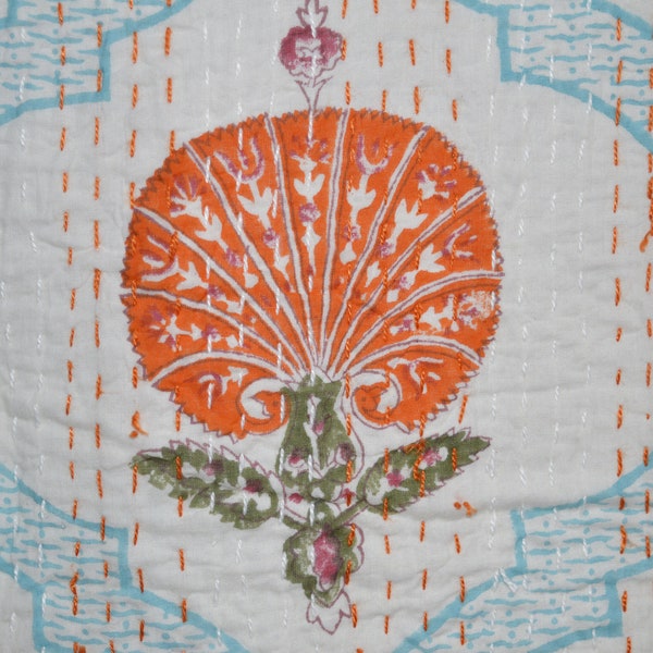 Belle courtepointe kantha imprimée à la main Couette kantha imprimée à la main indienne en coton, literie réversible, couvre-lit Queen Size vintage Kantha Gudari