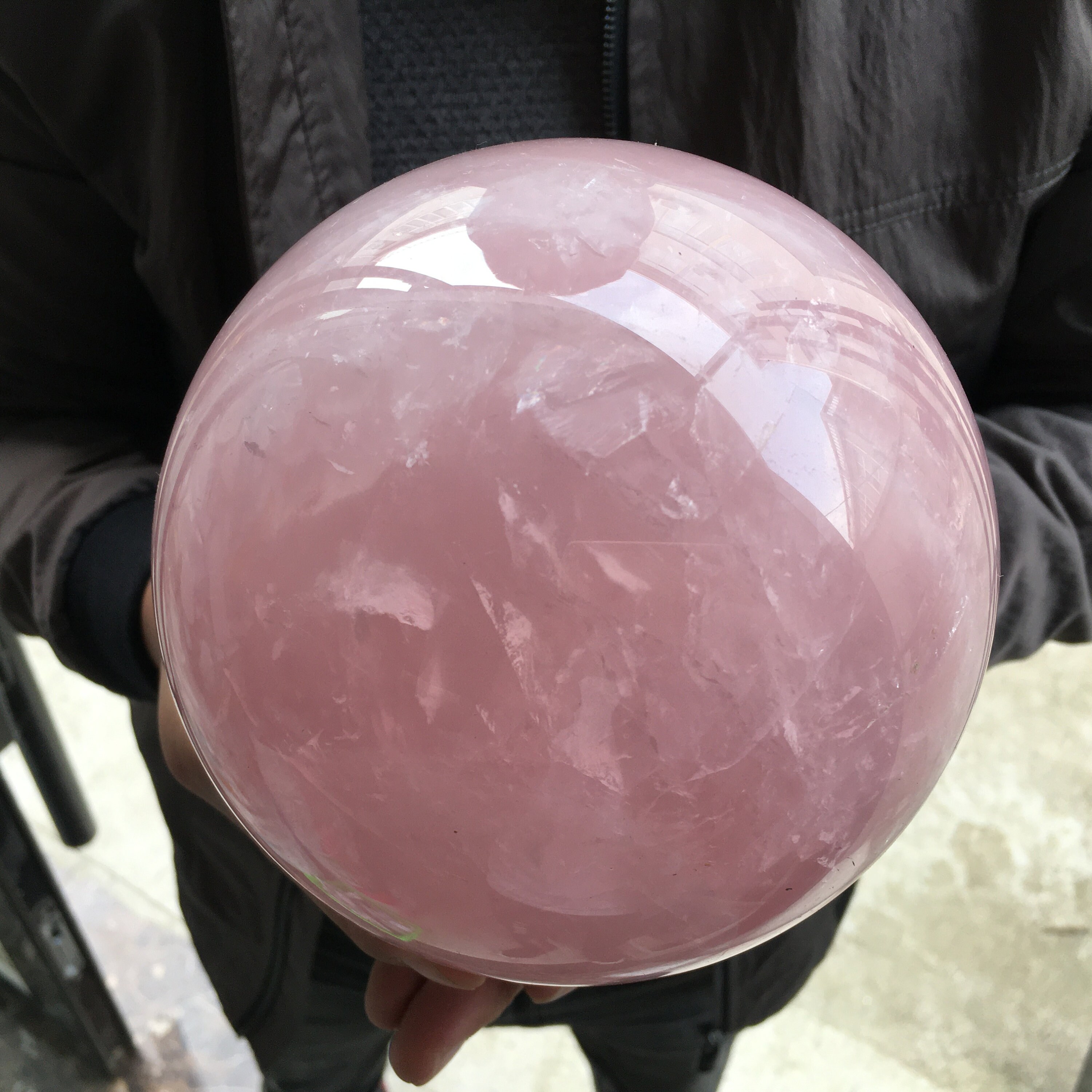 Hztyyier Natural Crystal Ball Crystal Healing Ball Pink Rose Quartz Stone Sphere Decorative Ball Yoga Balancing Reiki 