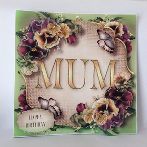 Feliz aniversário, mãe, cumprimentos de aniversário para a mãe, aniversário decoupaged, aniversário para a mãe, cartão para uma mãe especial, tamanho 8 x 8, encarte impresso