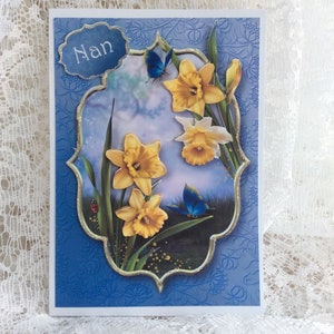 Carte d’anniversaire de luxe pour Nana, carte exquise faite à la main, carte jonquille, carte florale, carte d’anniversaire pour dames, taille A5, carte découplée