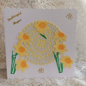 Penblywydd Hapus, carte de joyeux anniversaire, carte galloise, carte jonquille, colorée à la main, carte florale, carte spéciale, carte décorée à la main