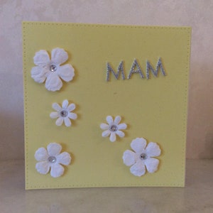 Tarjeta del Día de las Madres, tarjeta para el Día de las Madres, Tarjeta de Diseño Único, Tarjeta hecha a mano, Tarjeta simple, tarjeta para mamá, tarjeta para mi mamá, En el día de las Madres