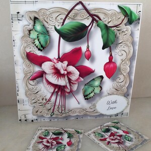 Eine Luxus-Karte mit schönen Blumen, Karte für Dame, alles Gute zum Geburtstag, romantische Karte, Hochzeitstag-Karte, With Love-Karte, kostenlose Geschenkanhänger
