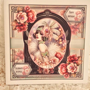 Carte de fille garçonne, carte d'anniversaire pour dame, carte de joyeux anniversaire, carte de dames, carte découpée, carte de dame élégante, taille 8 x 20 pouces