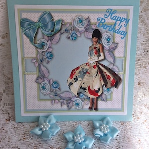 Een stijlvolle damesverjaardagskaart, mooie kaart, art-decodame, kaart formaat 6 x 6 inch, bijpassende envelop, kaart Elegant Lady, kaart vrouwen