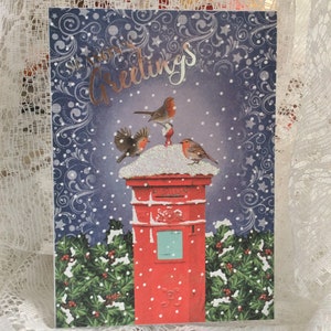 Biglietto Robin su una casella postale innevata, biglietto di Natale piccolo, biglietto con scena tradizionale, biglietto per Natale, buone vacanze,