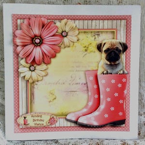 Biglietto di auguri di compleanno con un carlino, biglietto con un carlino rosa, biglietto per gli amanti dei carlini, biglietto di compleanno speciale, solo per lei, etichette regalo gratuite