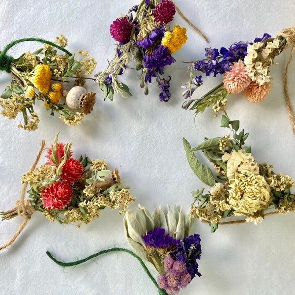 Mini Bouquet Sets/ Present Toppers/Wedding Favors, real dried flowers and herbs, party favors