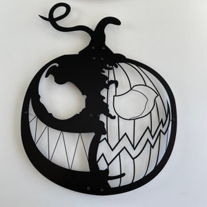Gothic Pumpkin Mask Metal Wall Art: Scary Halloween Decor