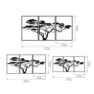 Op de afbeelding: Een zwarte metalen wandsculptuur van een boom met drie panelen. De sculptuur is 180 cm breed en 96 cm hoog. De boom is gemaakt van dun metaal en heeft een delicaat, ingewikkeld ontwerp.