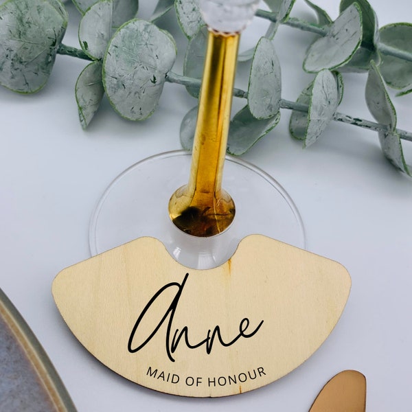 Wine glass place cards, wooden place names for wedding, custom place cards, wedding essentials, wine glass name tags, name place setting for