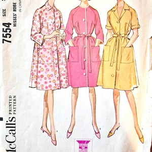 Vintage 1964 Robe Sewing Pattern: McCall's 7554, Size Small