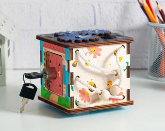 Wooden Sensory Cube, Busy Activity Cube for 3 Years Old, Fidget Toys, Travel Toys