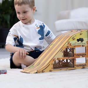 Rampe de saut de rallye personnalisée pour garçons, course dans le désert pour petites voitures, rampe de saut de parking, rangement de voitures, cadeau de Noël d'anniversaire de garçon