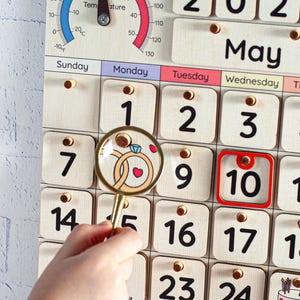 Calendario Montessori, Calendario de madera para niños pequeños, Regalos para niños, Calendario de pared, Calendario para el aula, Juguetes de aprendizaje de madera imagen 3