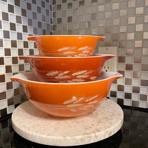 Vintage Pyrex Autumn Harvest Cinderella Bowls (Set of 3)