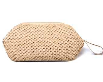 Raffia Medium Clutch Bag with Leather Handle