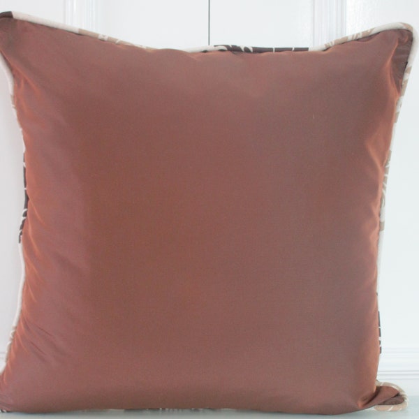 Housse de coussin 45 x 45 cms marron