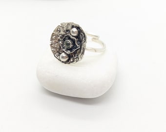 Blumen-Silberring mit grünem Stein | Peridot Sterling Silber Ring| Verstellbarer Ring | Botanischer Ring | Einzigartiger skulpturaler Silberring für Sie