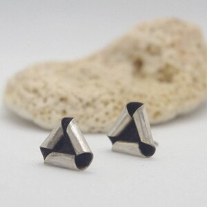 Unisex Silver Triangle Earrings with Black Patina, Modern Geometric Studs, Minimalist Jewelry for Men and Women, Unique Gift Idea, Geometric