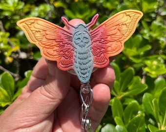 Carrete de insignia de resina de Death Moth, soporte de identificación de bruja con degradado