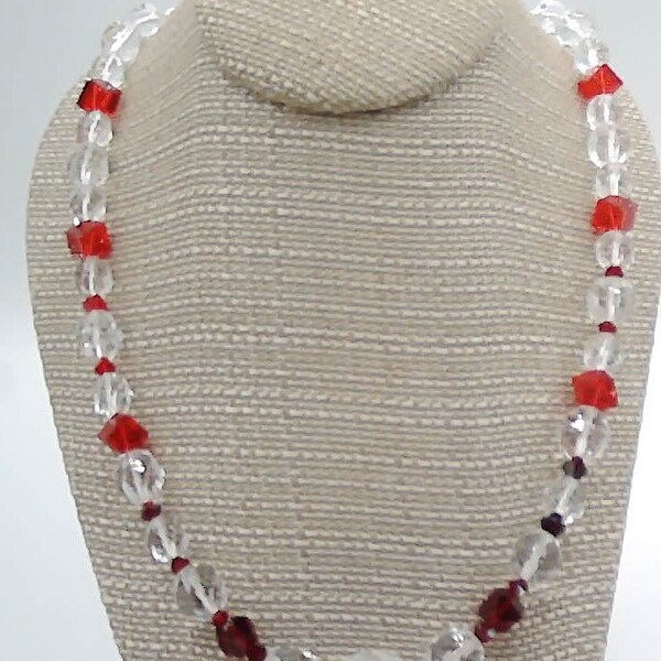 Collier Swarovski Red & White Designer Crystal 24"L Magnetic Clasp Silver Chain