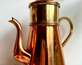Vintage DAALDEROP KDM Copper & Brass Coffee Pot. Mid-century Authentic Dutch Coffee Brewing Device. Retro Style Copperware Kitchen Decor.