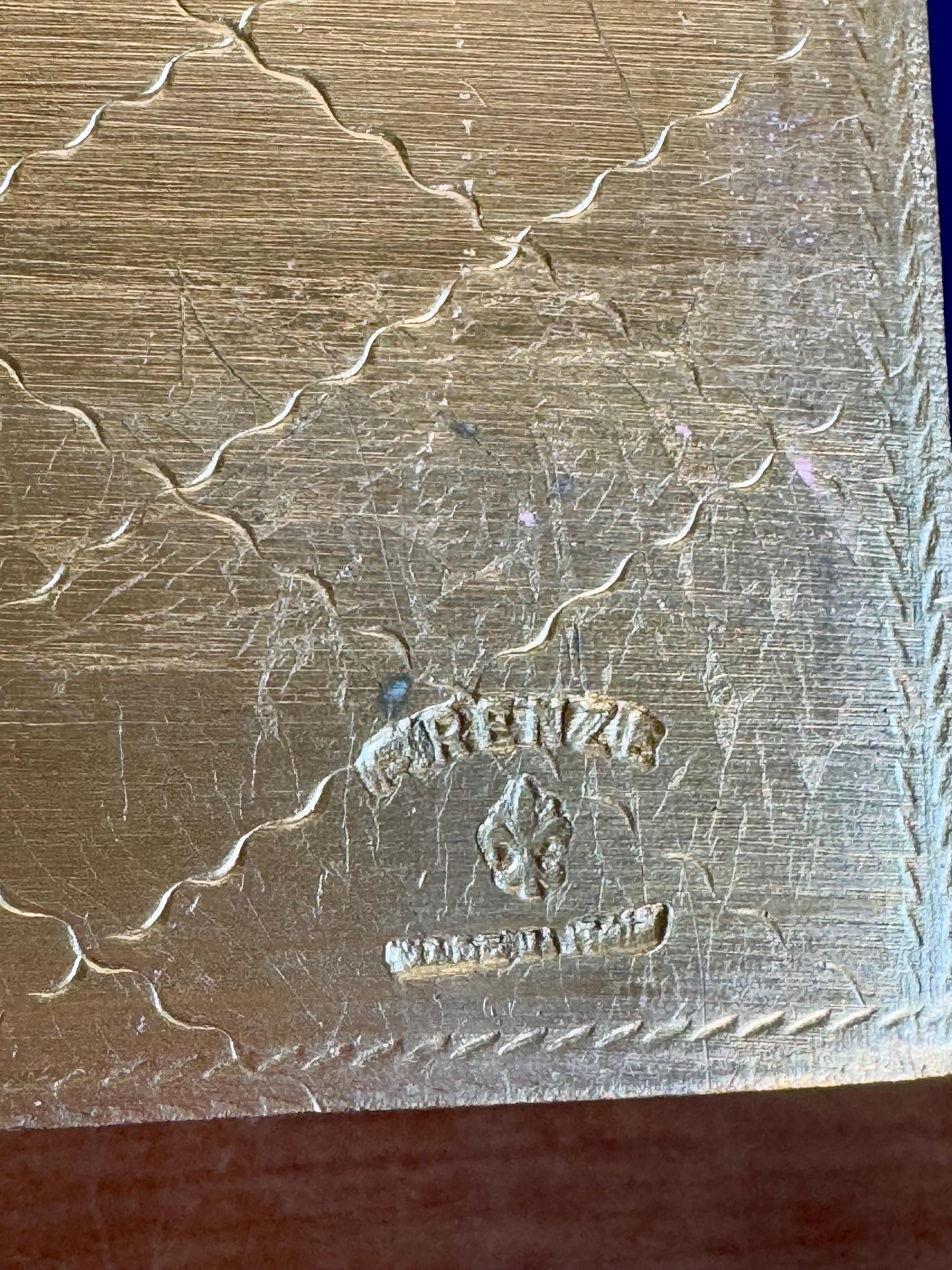 ヴィンテージイタリアン木製収納ボックス：金彫りの鍵付き秘密箱