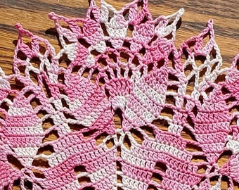 Tulip Doily - Spring and Easter Decorations - Flower