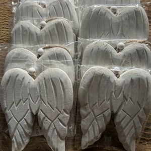 White Wood Angel Wings x 10