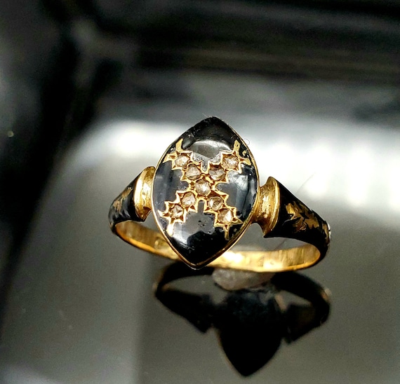 Antique 18k gold enamel and diamond memorial ring - image 7