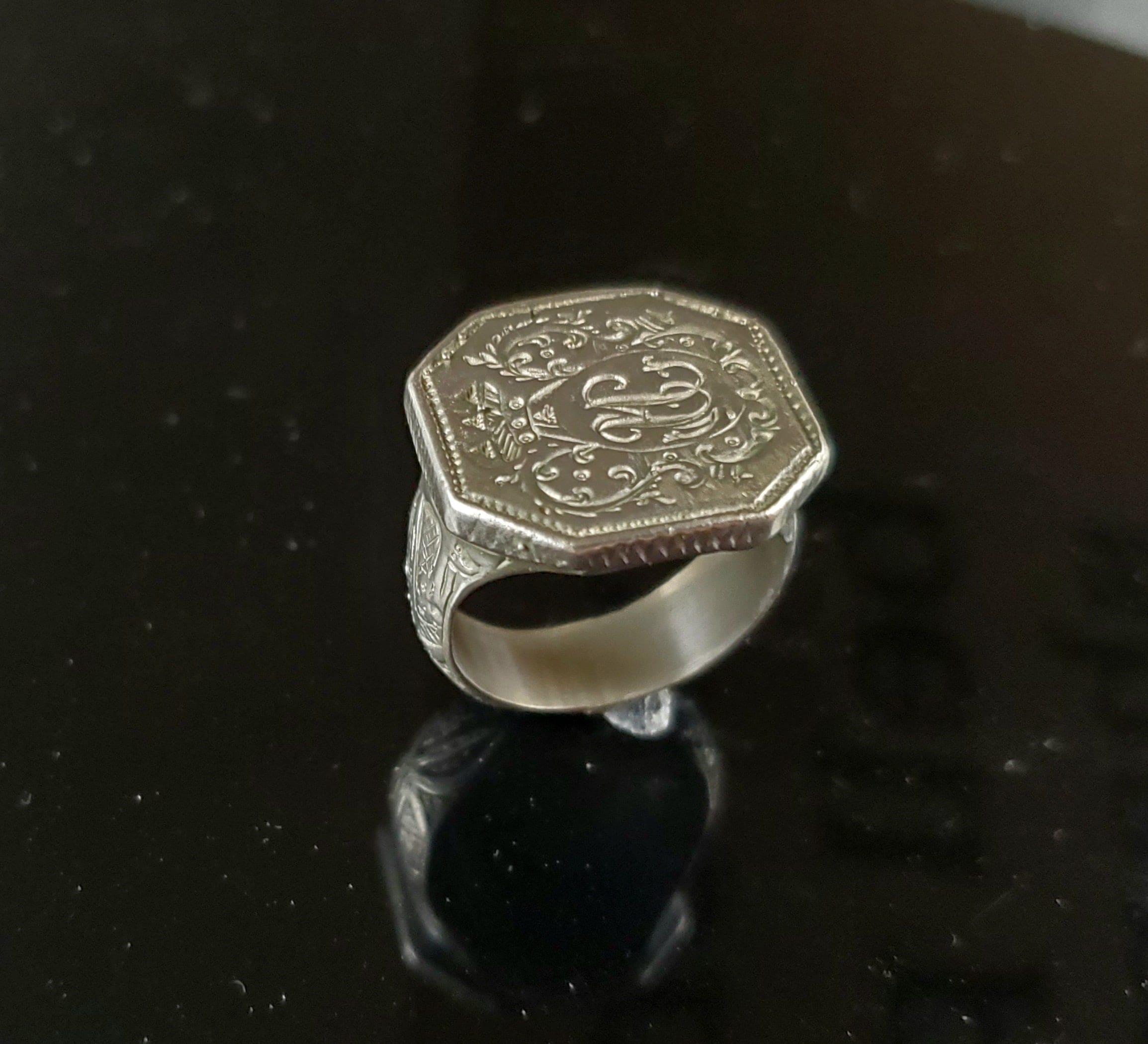 Buy 92.5 Sterling Silver Ring (Rajmudra) online from SURYA Silver