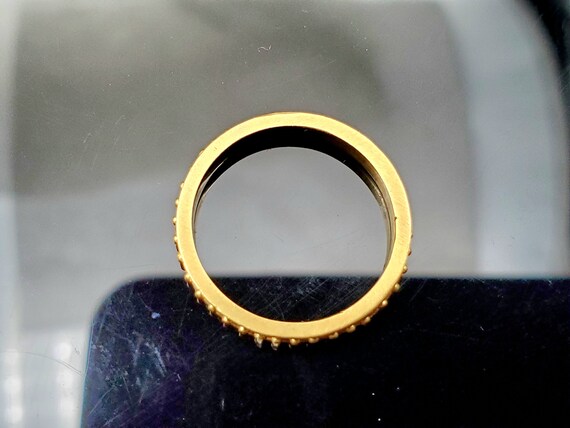18K Gold Etruscan style beaded band ring  (Size 5… - image 3