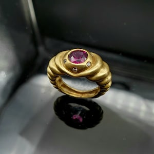 Vintage 18K Gold Designer Rhodolite and Diamond ring