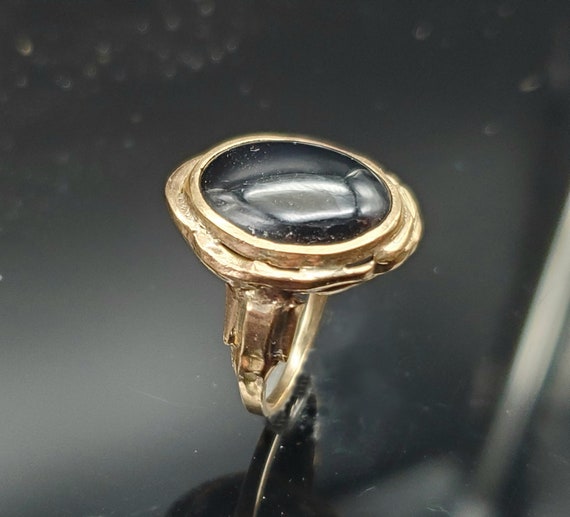 Antique 10K Gold Onyx ring - image 1