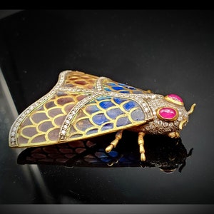 Incredible Vintage 18K Gold Plique a Jour Moth Brooch