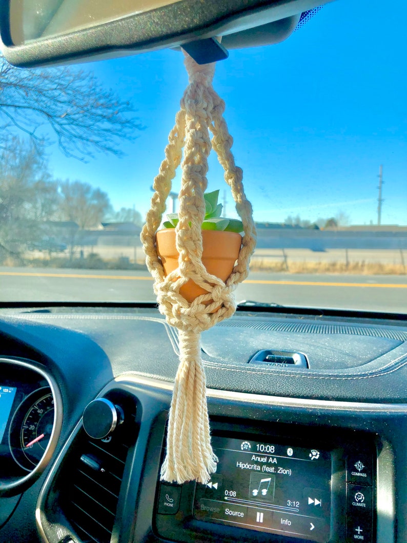 Macrame mini plant hanger image 3