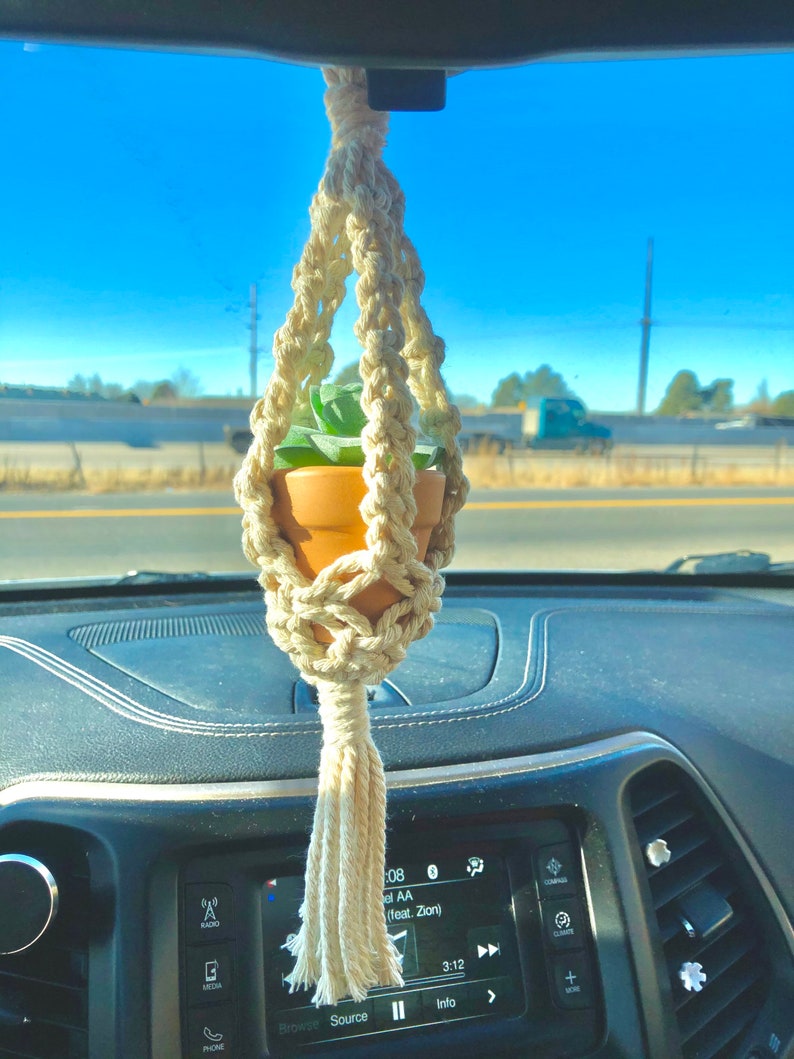 Macrame mini plant hanger image 4